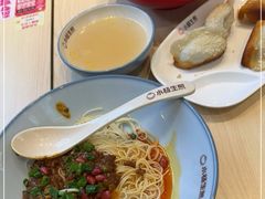 -小杨生煎(金山百联购物中心3楼店)