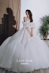 -Lady  Jane高端婚纱礼服馆