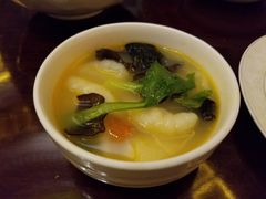 -浅深(世茂滨江精品店)