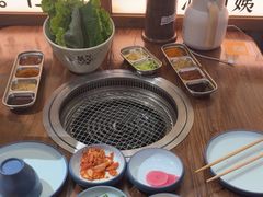 -明洞阿姨·韩式酱蟹烤肉·创意料理(三元桥店)