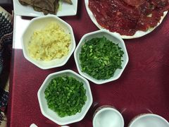 -乳仔牛牦牛汤锅 烤羊排(松潘古城店)