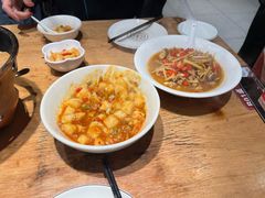 -聚鑫朋酸菜肥肠(九龙仓店)