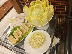 -潮汕三宝鲜牛肉火锅