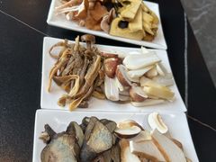 -野菌皇海景野生菌火锅(滨海大道店)