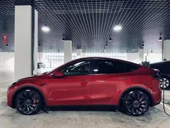 -TESLA 特斯拉(上海太古汇体验店)