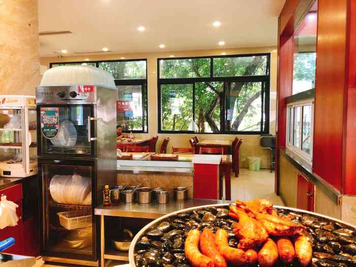 (永川服务区)快餐-"出行途中的一个服务区,位于永川区高速路上.