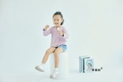 -苹果树儿童摄影工作室