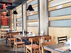 大堂-辣尚瘾·烤鱼·新川菜(交大直营店)