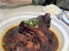 -老码头黑皮肘子锅包肉(赣水路店)