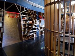 -钟书阁(松江泰晤士小镇店)