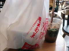 -星巴克(曲靖金都广场店)