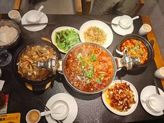 -万重锦·人文川菜馆(骡马市店)