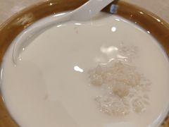 -湖泉半山温泉(湖泉生态园)