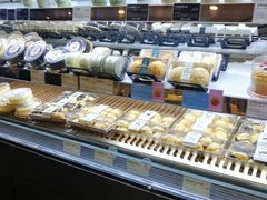 面包甜点陈列柜-多乐之日(和平伊势丹店)