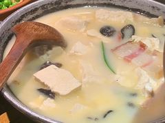 -吃饭皇帝大土家民族菜(正大广场店)