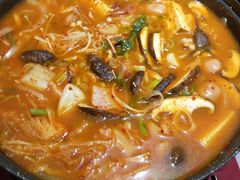 部队火锅-山海珍味韩国料理(奥城店)
