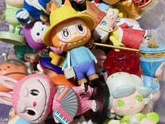 -泡泡玛特POPMART(侨福芳草地店)