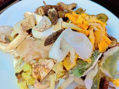 -山菌美食苑(振兴路店)