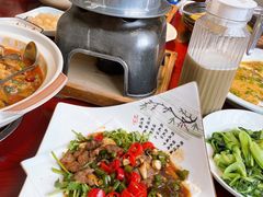 香菜小牛肉-魏铭鱼头捞饭(晋阳路店)