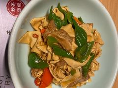 -关东小磨东北菜(上海长风大悦城店)