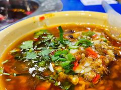 -马路边边串串香(苗栗路店)