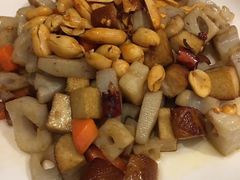 炝炒藕丁-一两饭川味素食餐厅