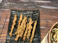 -老街烧烤大排档·地道湖北菜·龙虾馆(汉口火车站店)