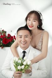 -雪中彩影婚纱摄影·微光艺术中心