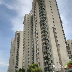 比较大的安置房 Ygi_RvqxiIRB0M2HuLmCHtrP0EUSag0Gxun8brJgTTb12pBTnW8motLZ-AGRoOpDuzFvxlbkWx5uwqY2qcjixFEuLYk00OmSS1IdNpm8K8sG4JN9RIm2mTKcbLtc2o2vfCF2ubeXzk49OsGrXt_KYDCngOyCwZK-s3fqawWswzk.jpg