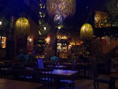 -临界音乐酒馆·小龙虾·江湖菜(华熙LIVE·鱼洞店)