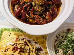 -肥肥虾庄·金牌油焖大虾(首义路店)