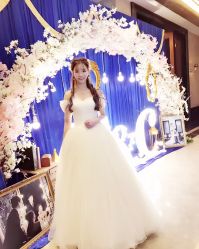 点击看大图 -艾米丽婚纱礼服