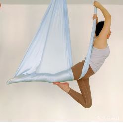 -一伽瑜伽·普拉提