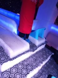 -圣名游乐城冰雪大世界