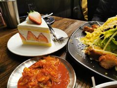 草莓蛋糕-MI WU FACTORY米屋美食工厂餐厅(绿地店)