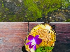-Chom Cafe and Restaurant