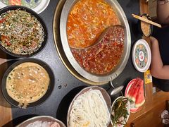 -沸炉重庆老火锅(军事博物馆店)