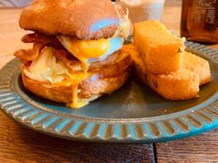 burger-The Grounds of Alexandria