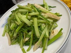 水芹香干-蟹天蟹地农家菜·阳澄湖大闸蟹(浅水湾店)