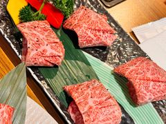 -炼火烤肉店