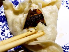 -方国老头包子·39年威海本地老字号•小船海鲜疙瘩汤