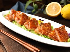 金牌蒜香骨-胡桃里音乐酒馆(白云五号T5 MALL店)