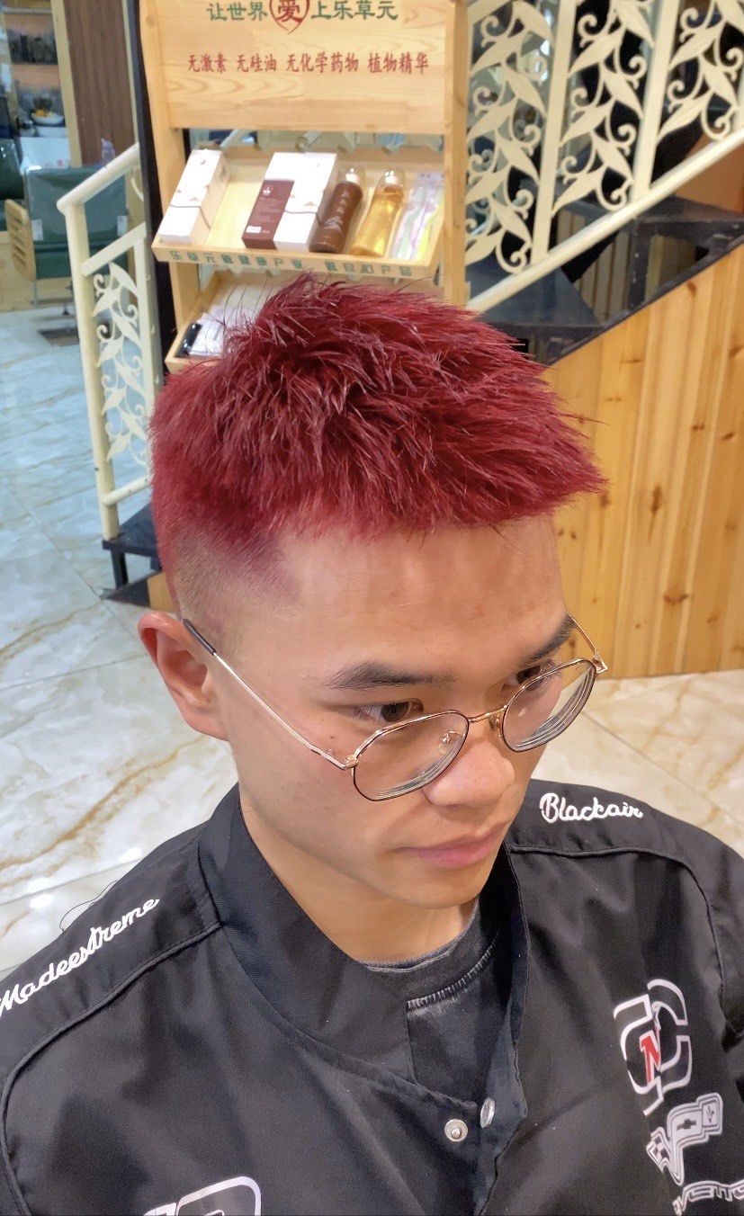 男生一定要尝试的海王红发色