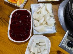 -麒麟羊庄酒店内庭院(新风街豪威麒麟店)