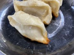 -黄阿姨锅贴大王(万航渡路店)