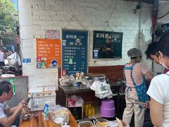 -梁阿婆廿年老牌扣肉糯米饭