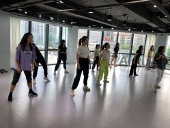 -STAR舞蹈工作室