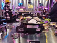 大堂-豚豚家돈돈가韩国锅盖烤肉(新北万达店)