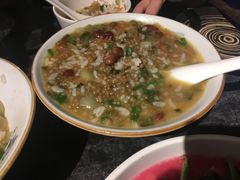 酸菜烩豆米-泉味道贵州厨房(三里河店)