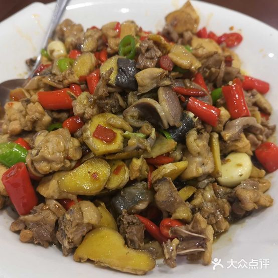 龙腾特色湘潭菜(鑫浩源商业街店)